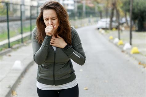 咳嗽 喝水|「最有效的止咳方法」13種！止咳湯、冰糖燉水梨、鹽。